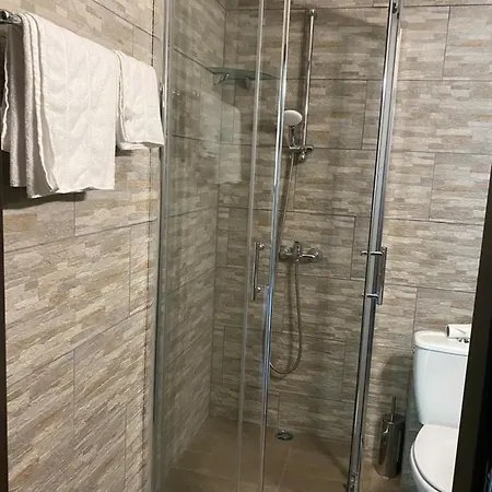 Haus Kaernten 2* دوبرياخ