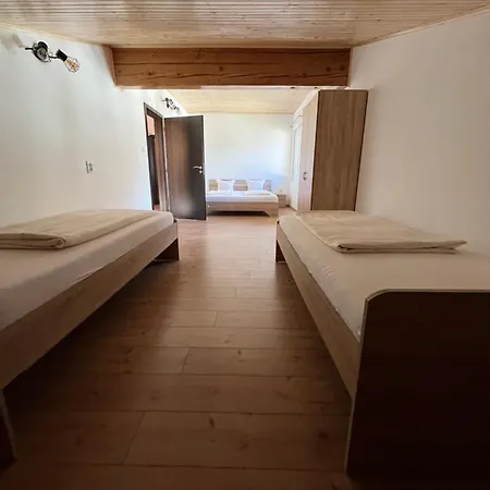 Haus Kaernten 2*