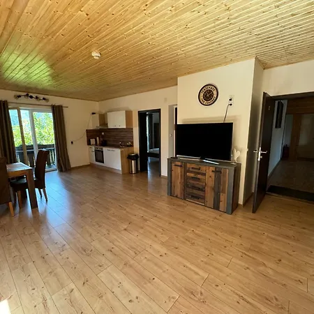 Haus Kaernten بيت ضيافة