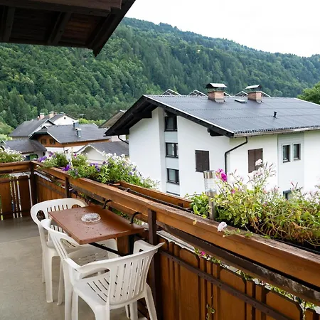 בית הארחה Haus Kaernten דובריאך