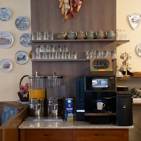 Haus Kaernten بيت ضيافة 3*