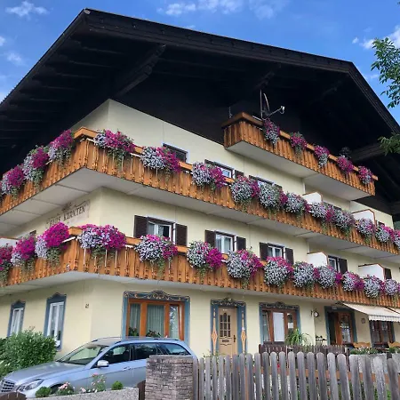 Haus Kaernten ゲストハウス